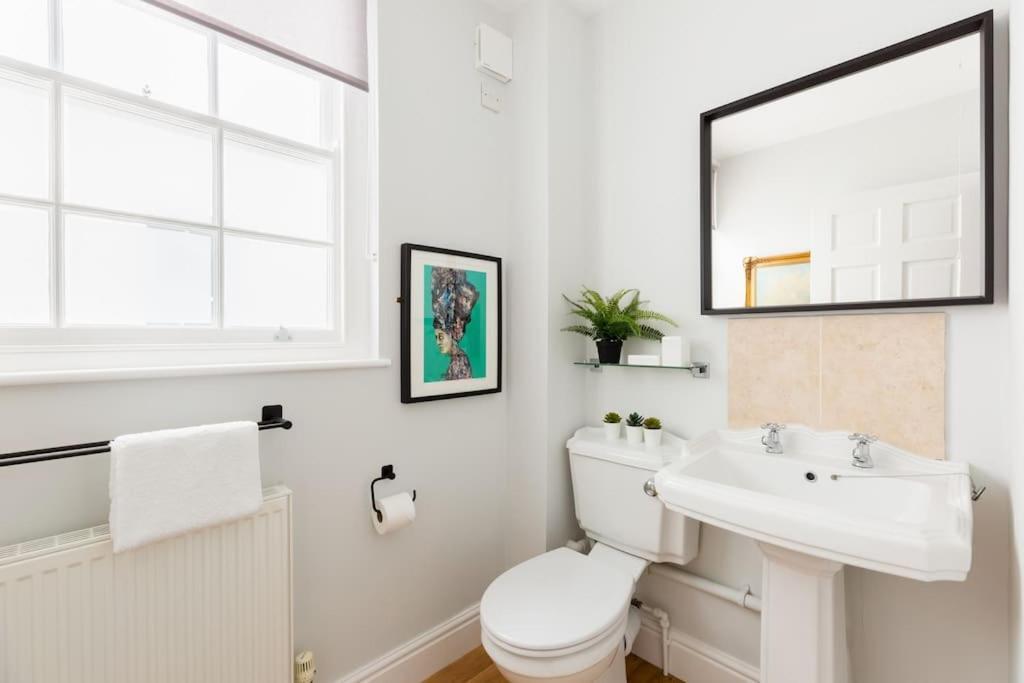 Fabulous Malvern Townhouse Грейт Малвърн Екстериор снимка