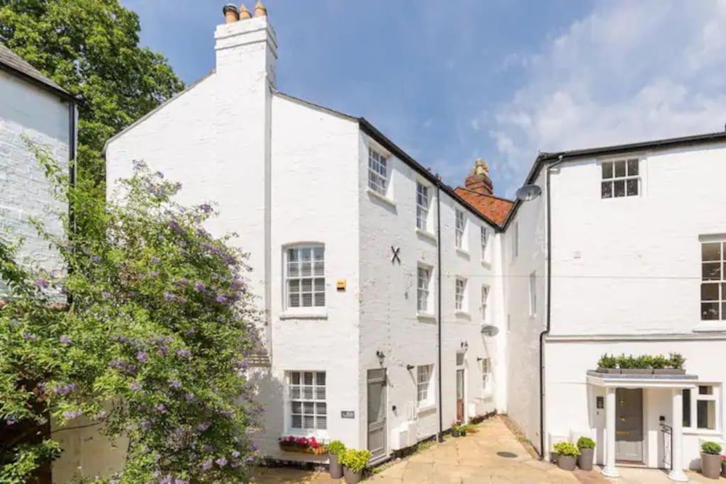 Fabulous Malvern Townhouse Грейт Малвърн Екстериор снимка